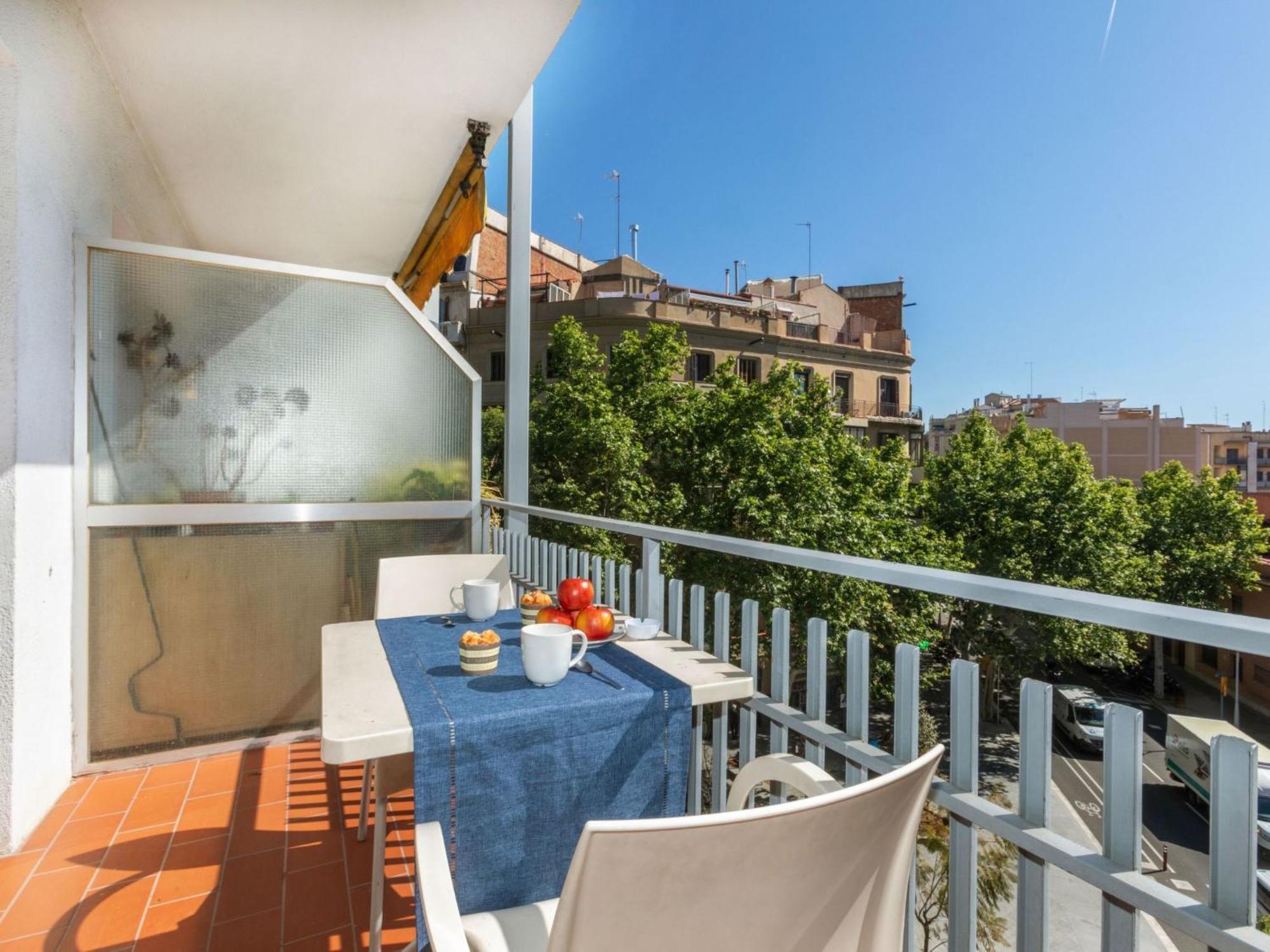 Apartment Eixample Esq Rocafort Diputacio By Interhome Barcelona Exterior foto